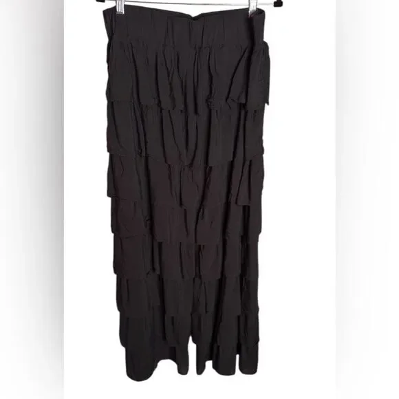 Black Ruffle Pants M/L NWT - Picture 2 of 3